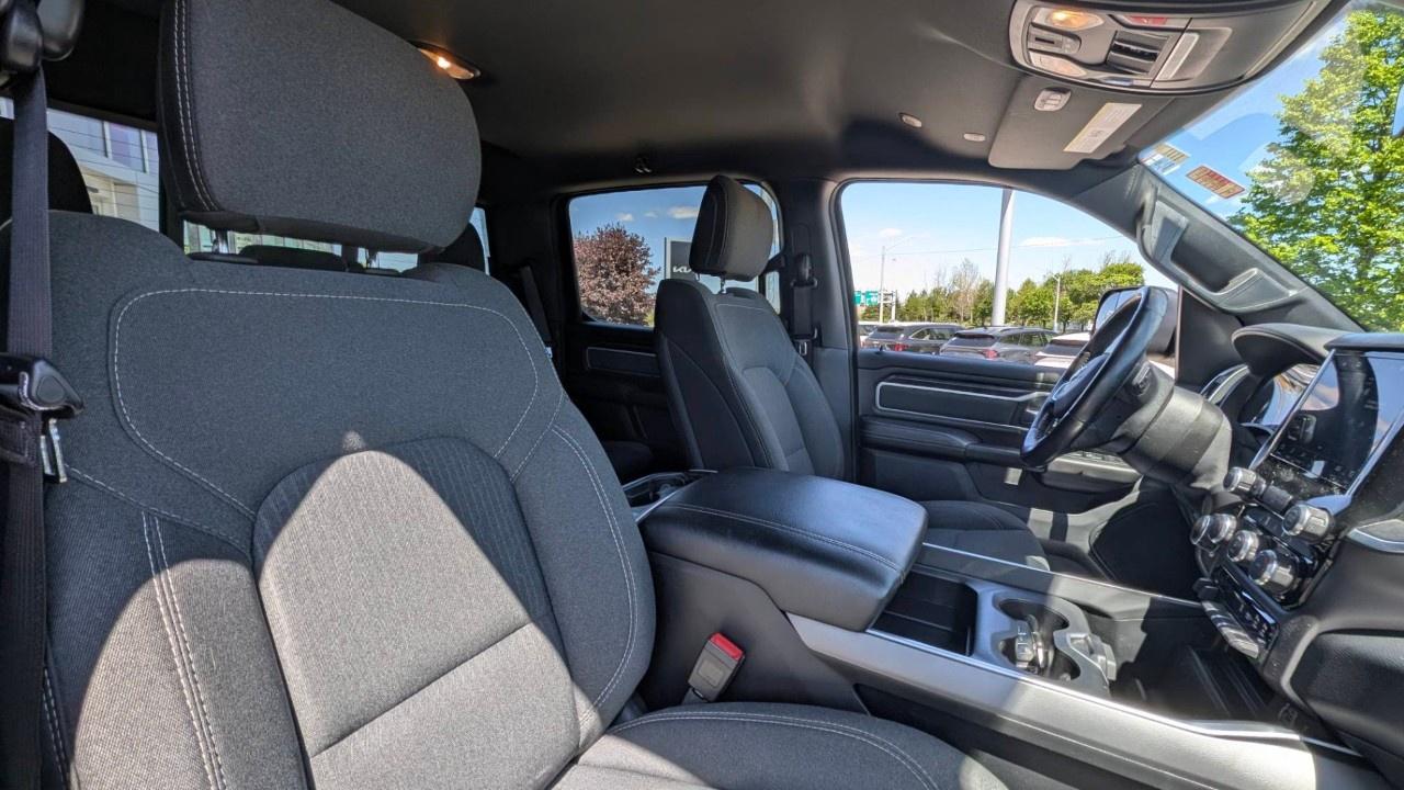 2022 RAM 1500 Big Horn 4x4 Crew Cab 5'7" Box Photo