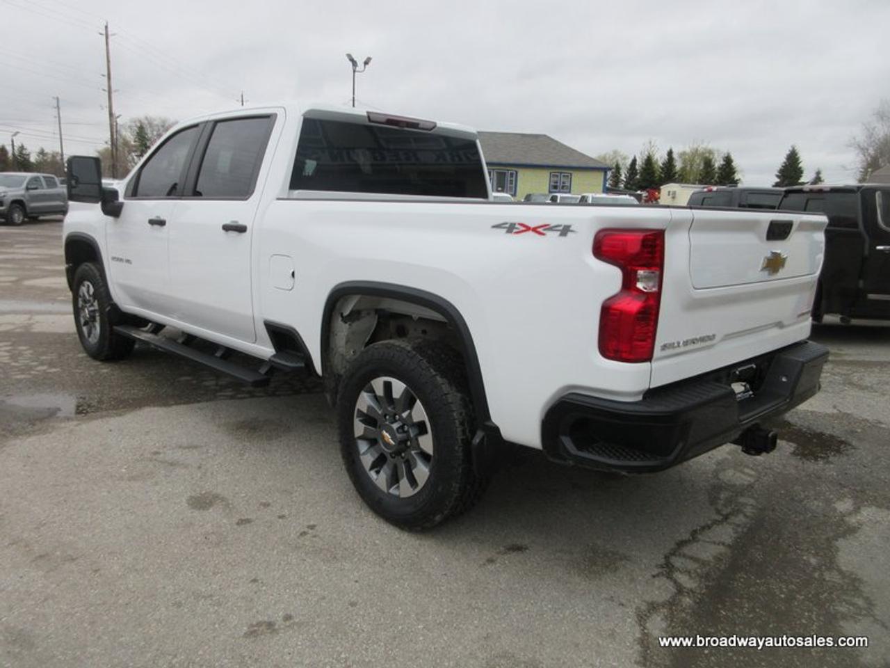 2022 Chevrolet Silverado 2500 3/4 TON LS-CUSTOM-PACKAGE 6 PASSENGER 6.6L - DURAMAX.. 4X4.. CREW-CAB.. 6.6-FOOT-BOX.. HEATED SEATS.. BACK-UP CAMERA.. TRAILER BRAKE.. BLUETOOTH.. Photo