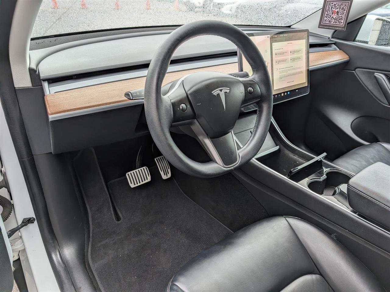 2020 Tesla Model Y LONG RANGE AWD - DUAL MOTOR Photo