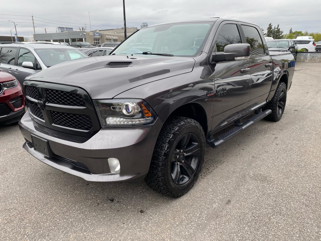 2017 RAM 1500 Night Edition | Leather Seats | Sunroof | 4X4 Photo2
