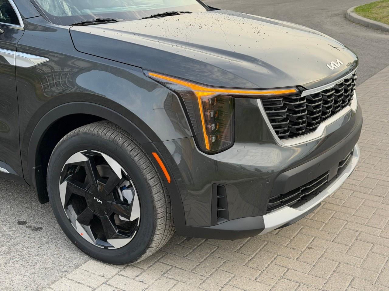 2026 Kia Sorento Hybrid EX AWD Photo