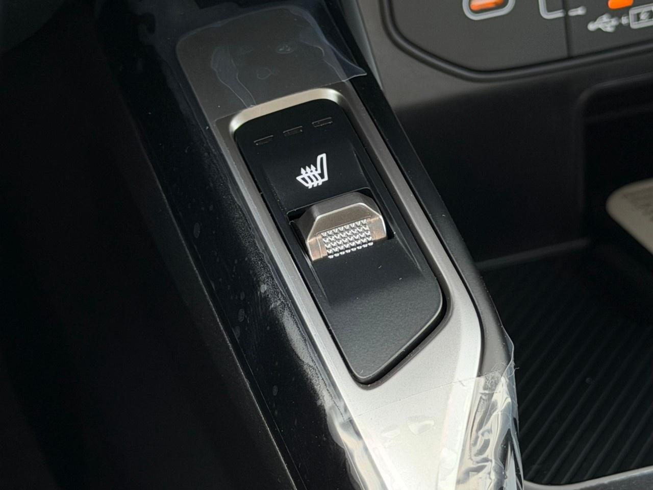 2026 Kia Sorento Hybrid EX AWD Photo