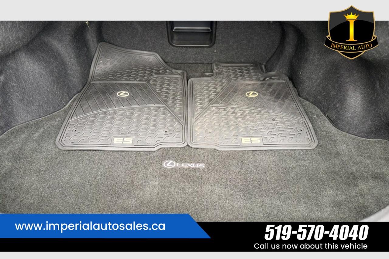2011 Lexus ES 350  Photo