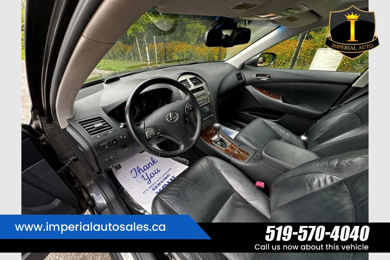 2011 Lexus ES 350 Photo