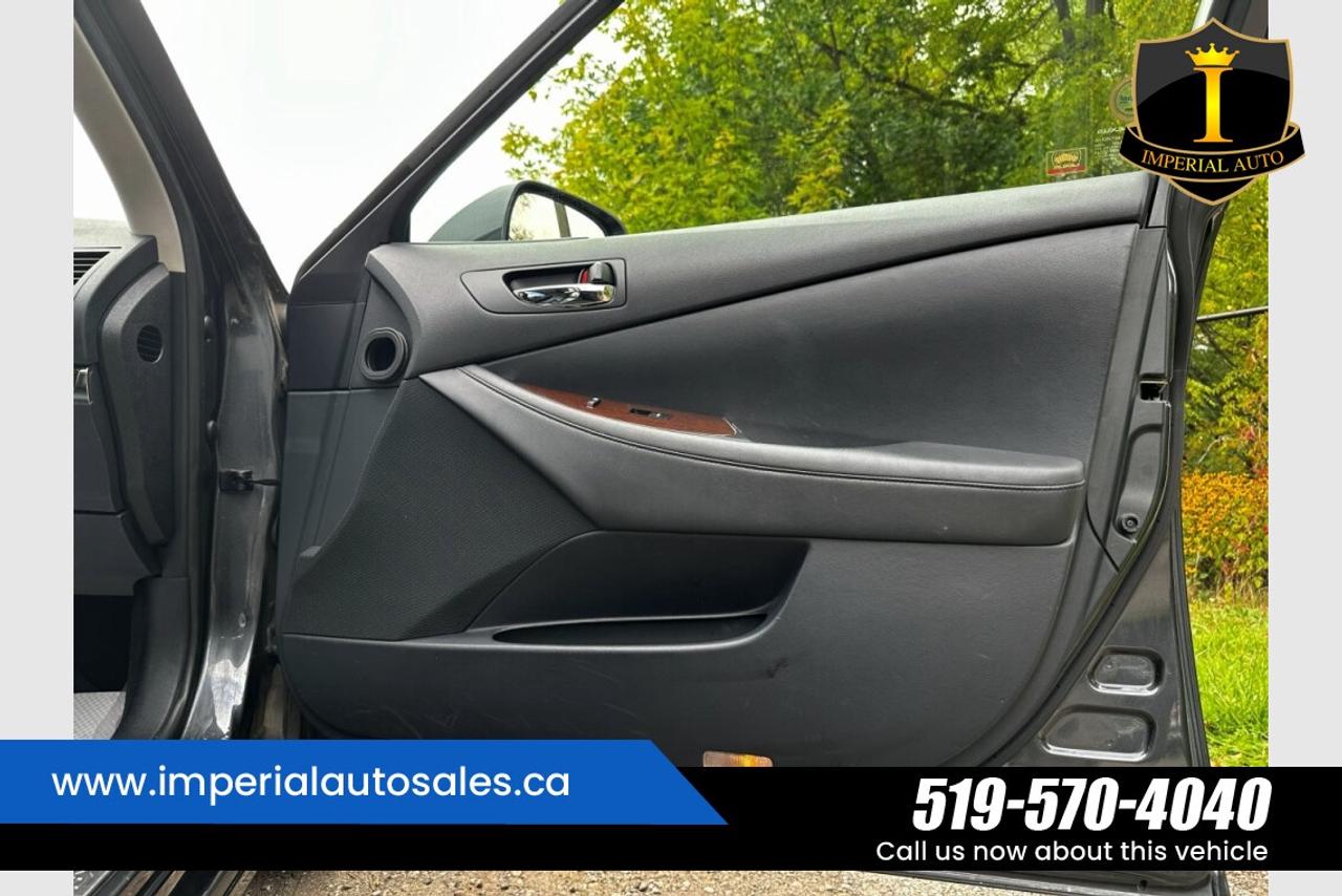 2011 Lexus ES 350 Photo