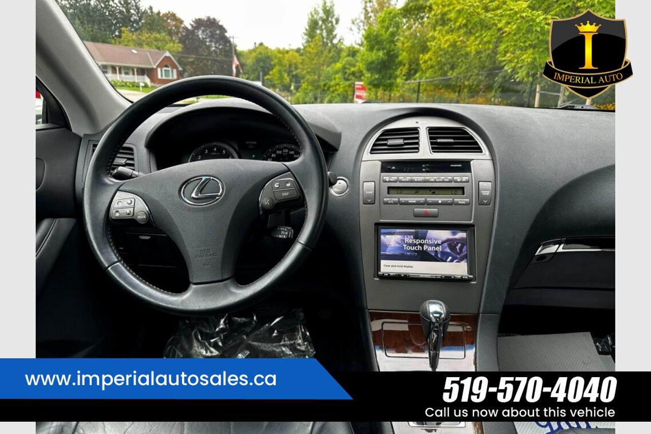 2011 Lexus ES 350 Photo