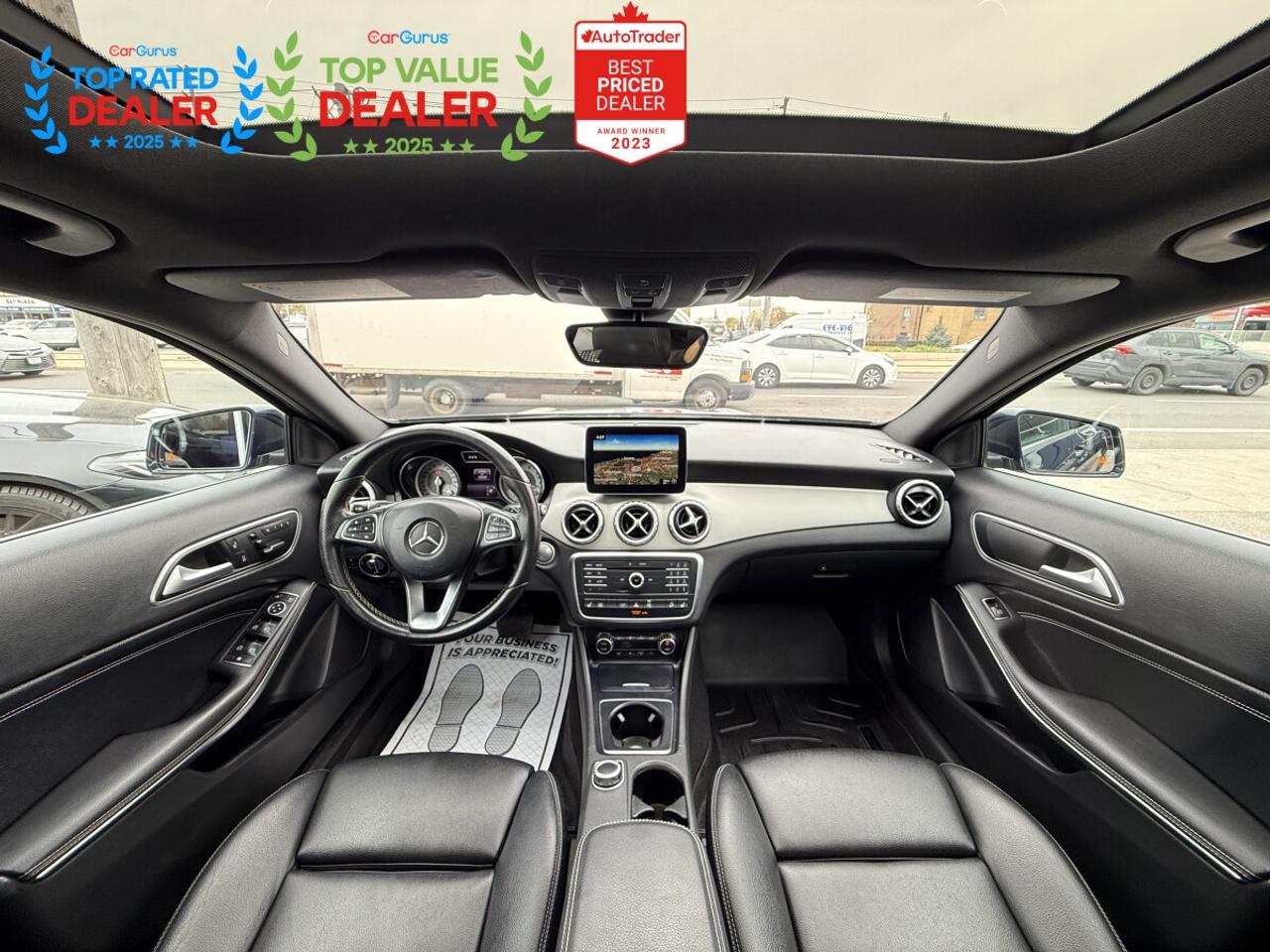 2017 Mercedes-Benz GLA NAVI | PREMIUM | PANO | LOADED Photo