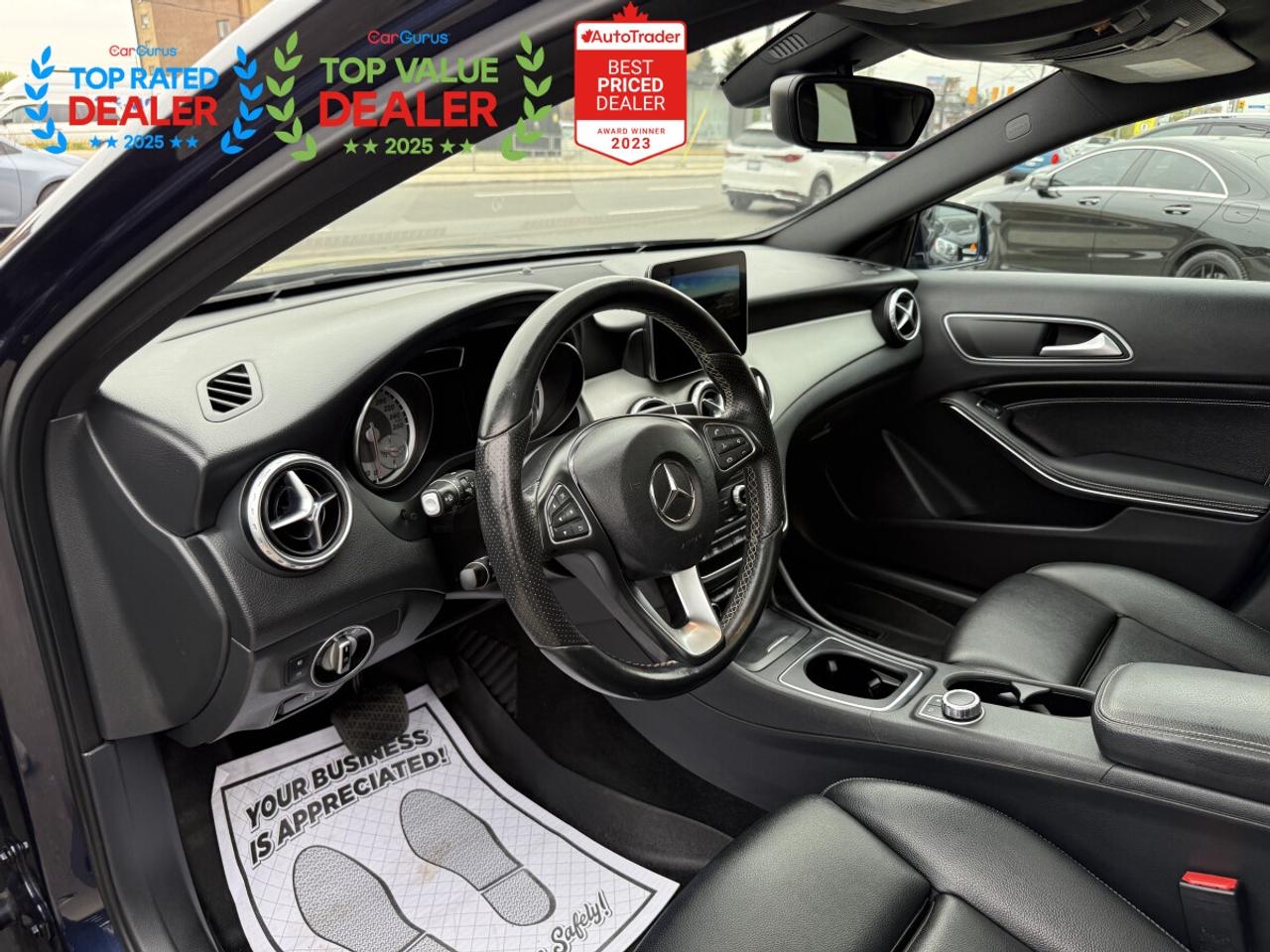 2017 Mercedes-Benz GLA NAVI | PREMIUM | PANO | LOADED Photo