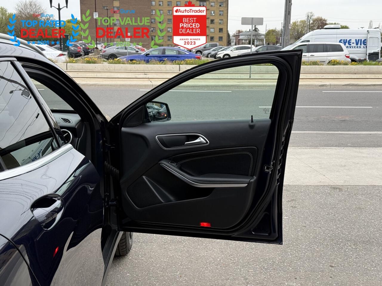 2017 Mercedes-Benz GLA NAVI | PREMIUM | PANO | LOADED Photo
