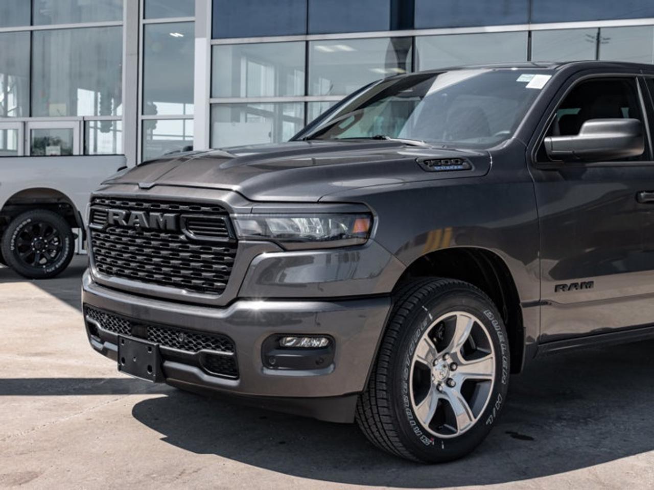 2026 RAM 1500 Express Photo