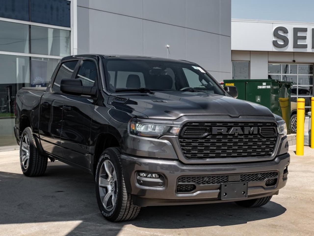 2026 RAM 1500 Express Photo