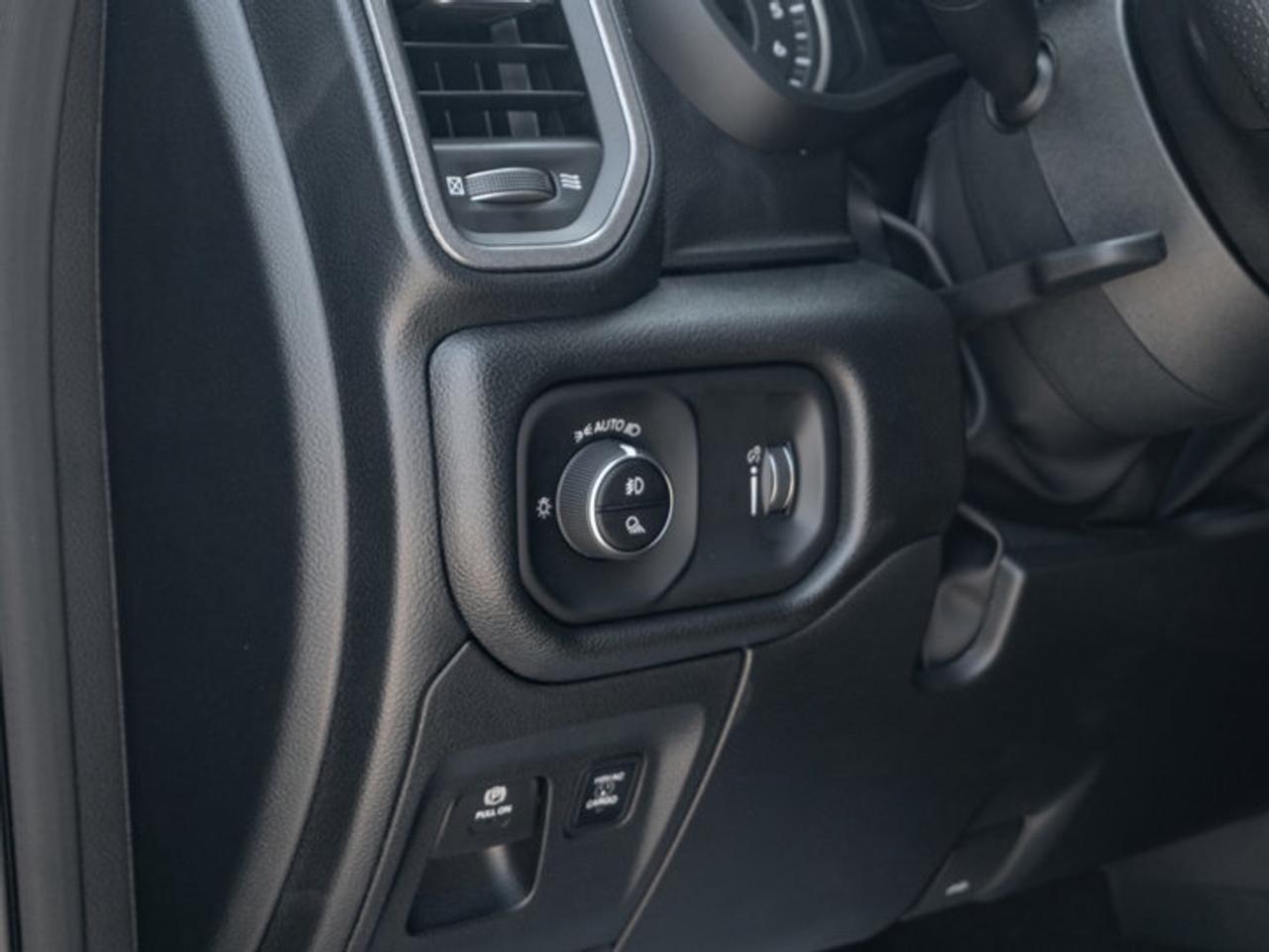 2026 RAM 1500 Express Photo