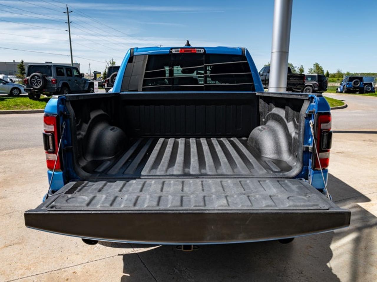 14103151.812575288
