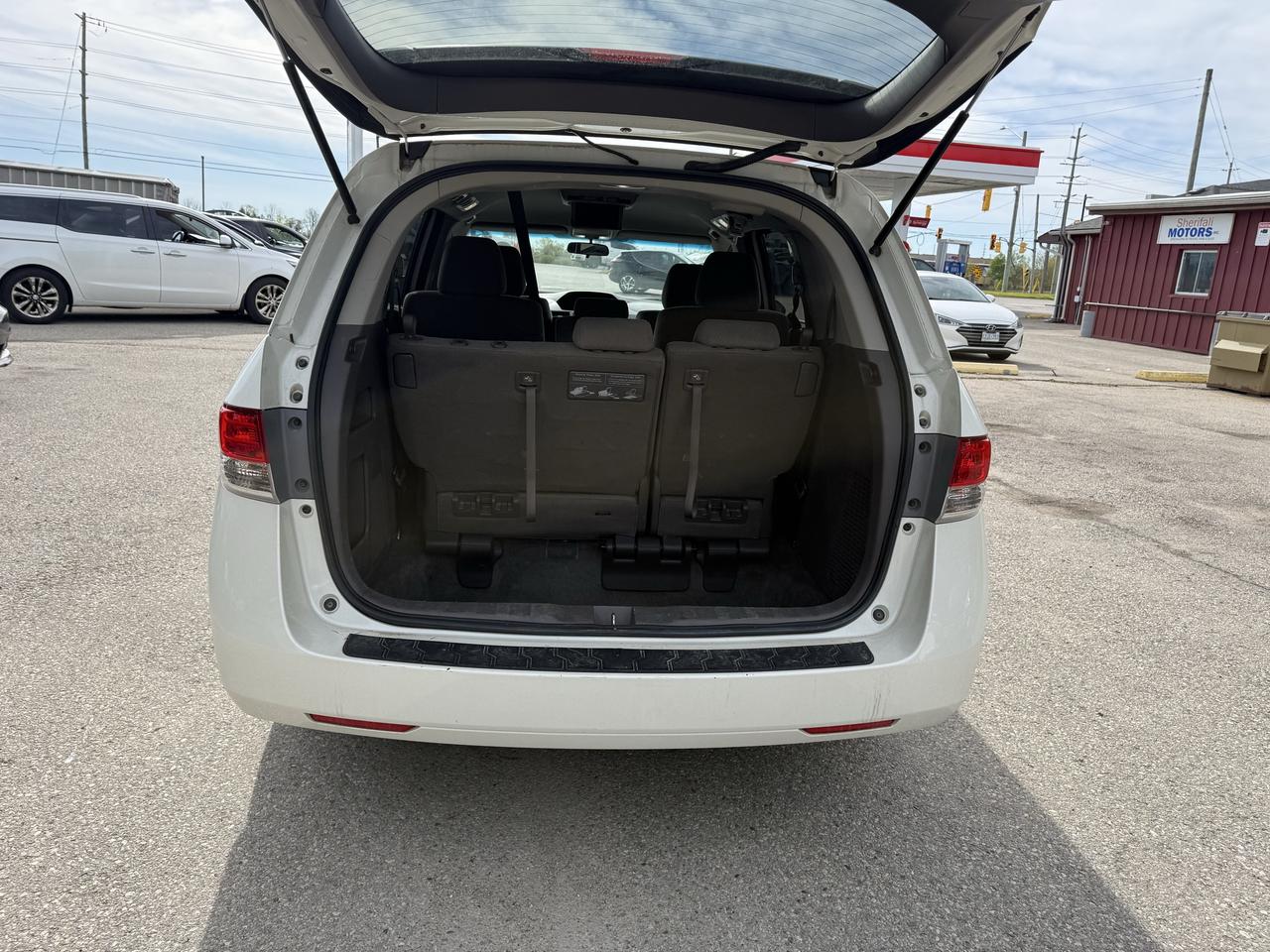 2016 Honda Odyssey EX Photo