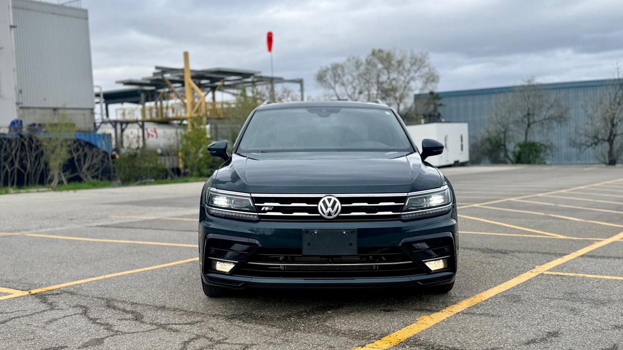 2018 Volkswagen Tiguan SEL Premium Photo2