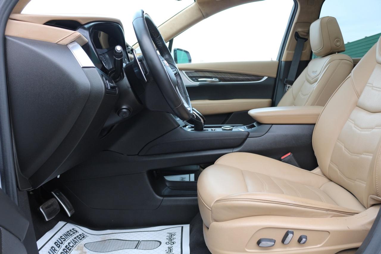 2023 Cadillac XT6 Sport Photo