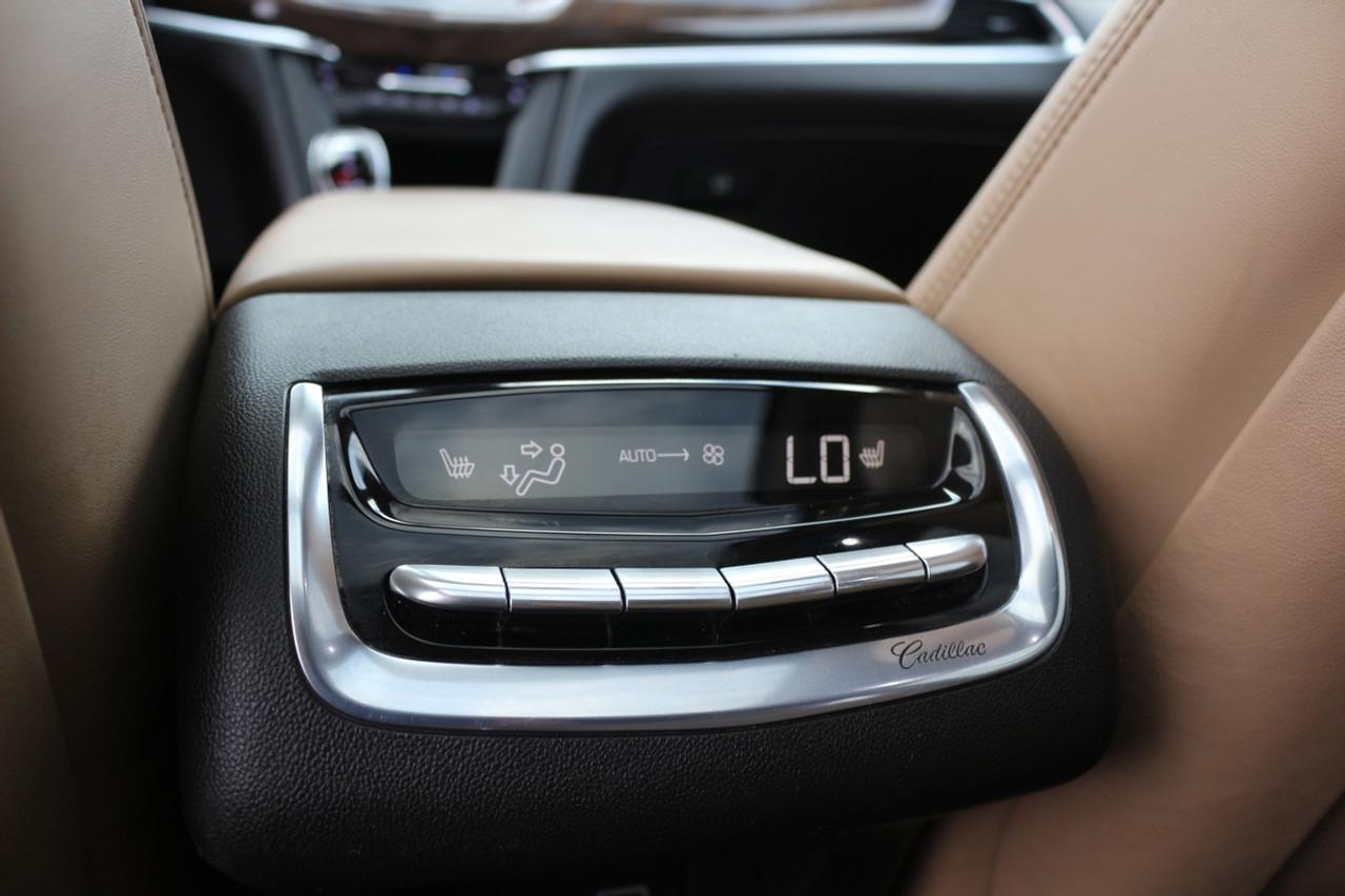 2023 Cadillac XT6 Sport Photo