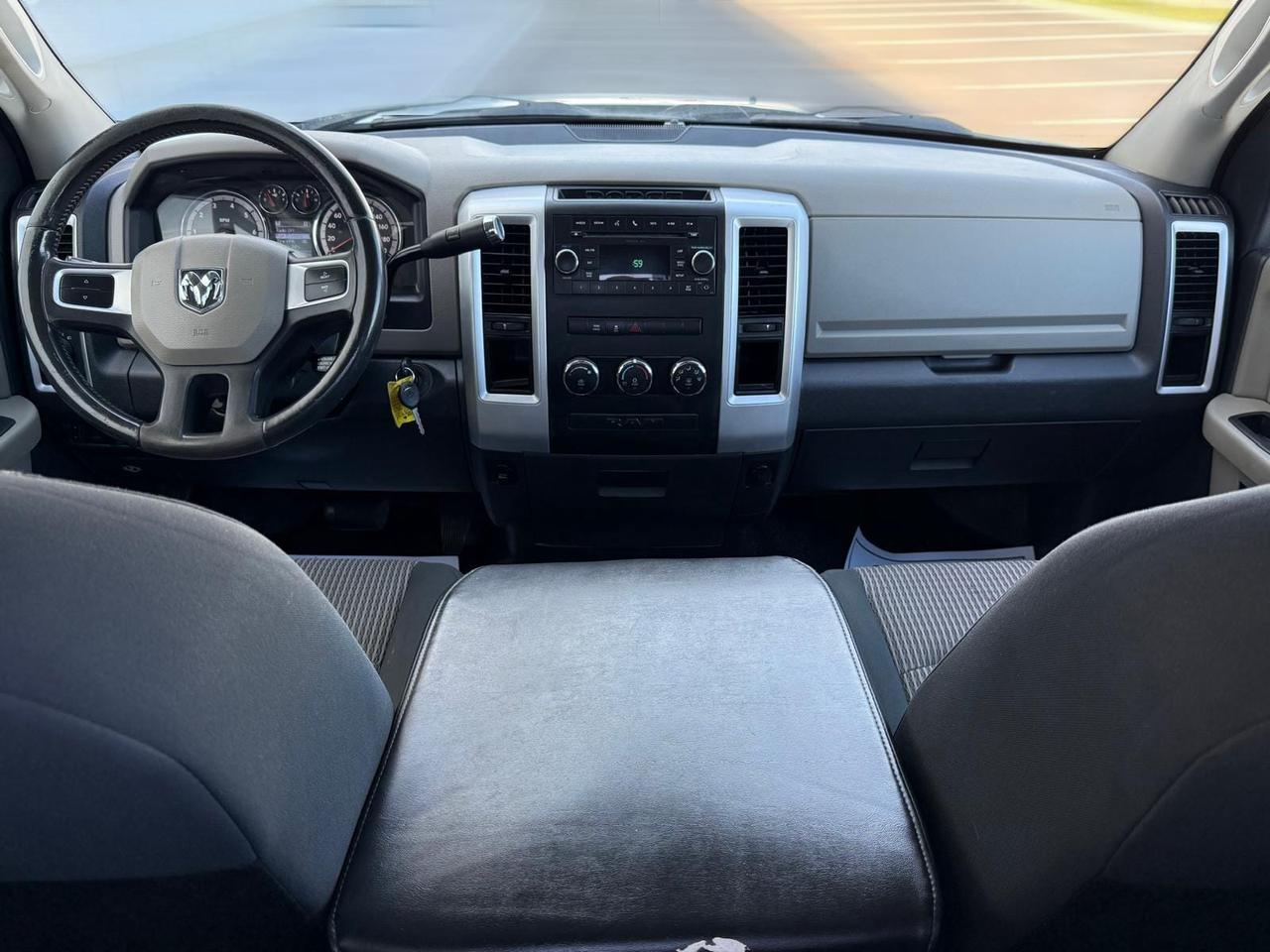 2011 RAM 1500 ST/Only58000km/8 Foot Bed/4.7/RWD/RegCab Photo