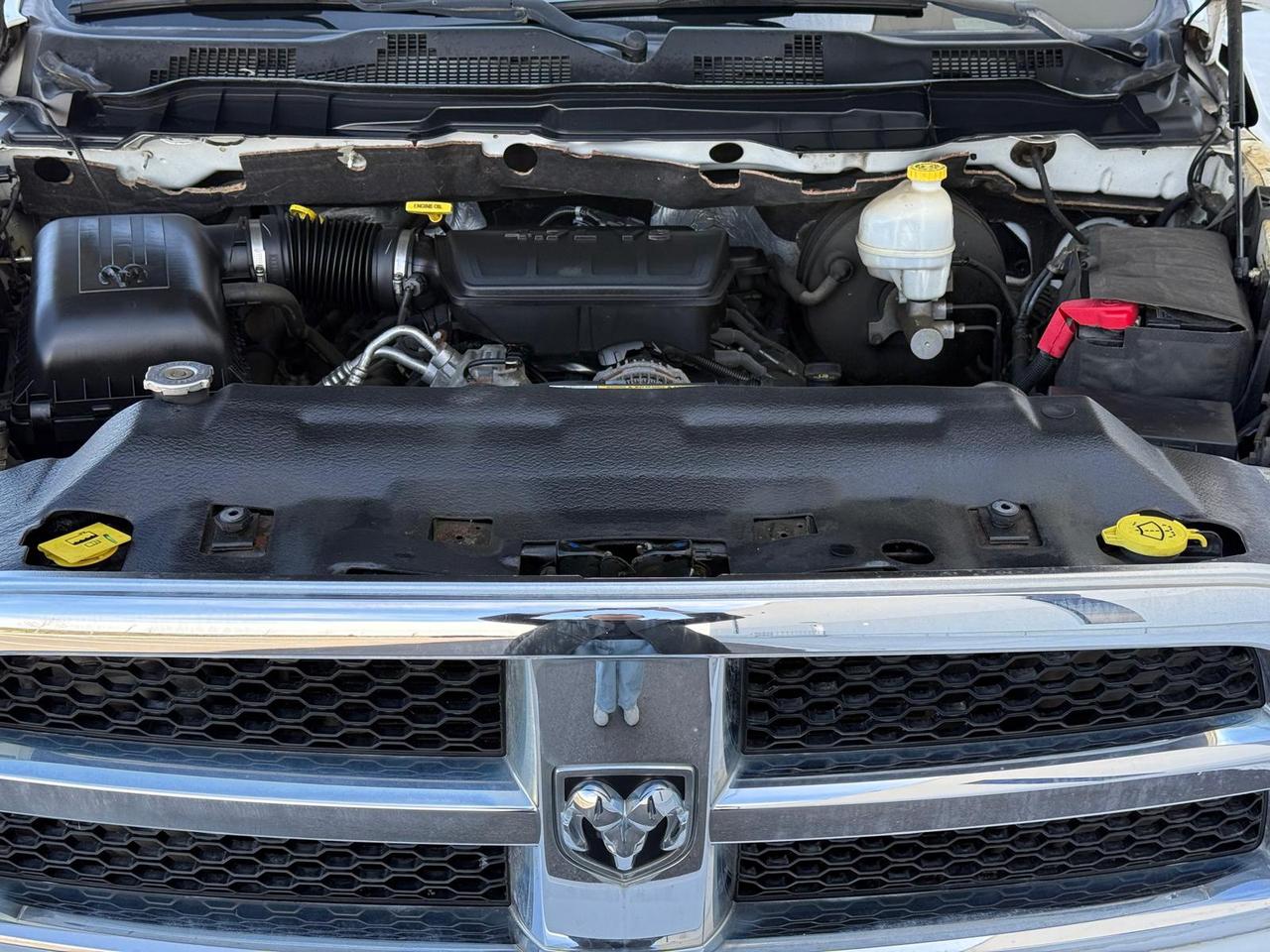 2011 RAM 1500 ST/Only58000km/8 Foot Bed/4.7/RWD/RegCab Photo