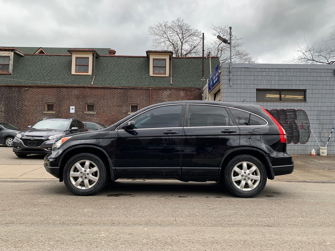 2011 Honda CR-V 4WD 5DR LX Photo