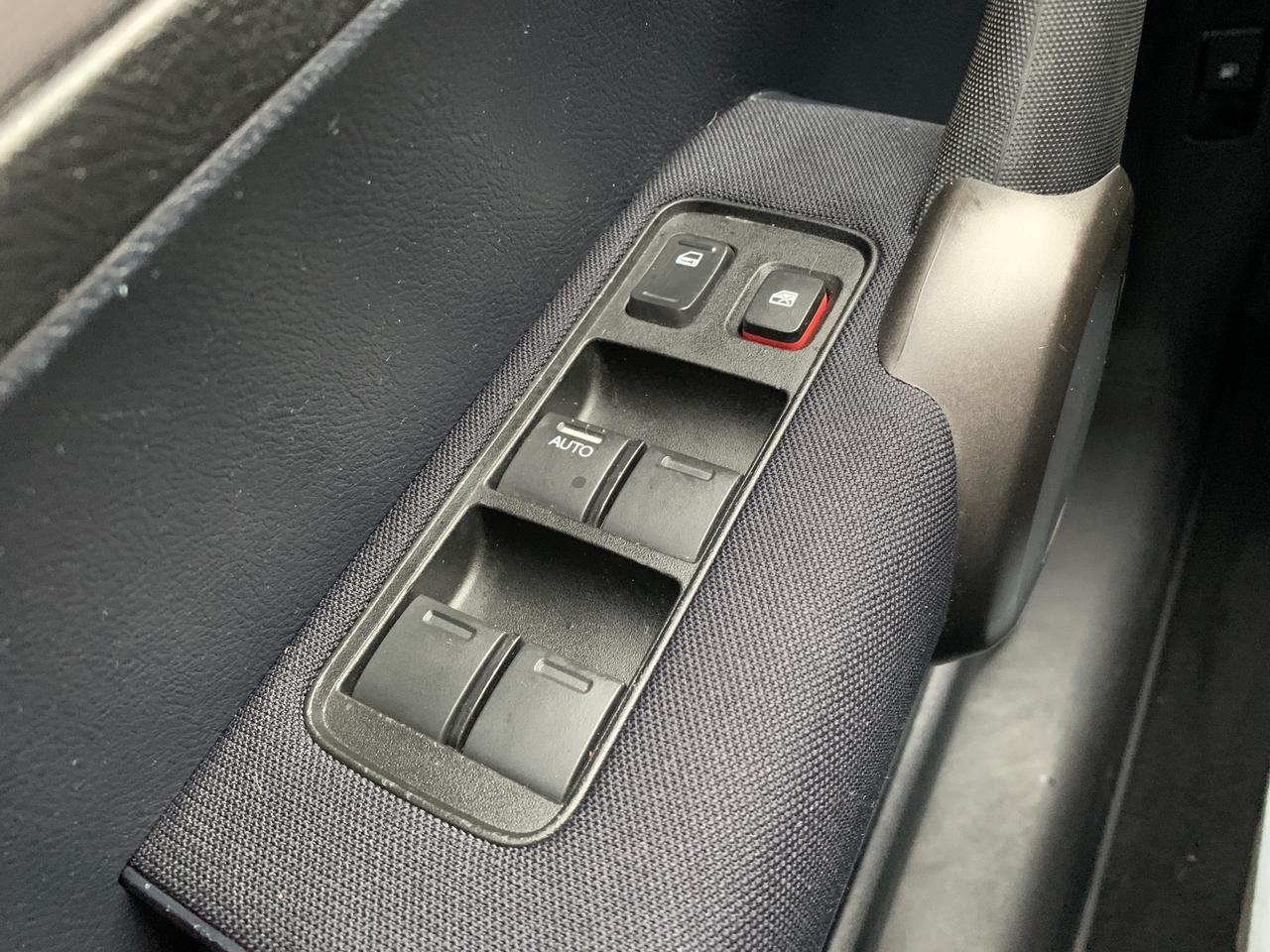 2011 Honda CR-V 4WD 5DR LX Photo