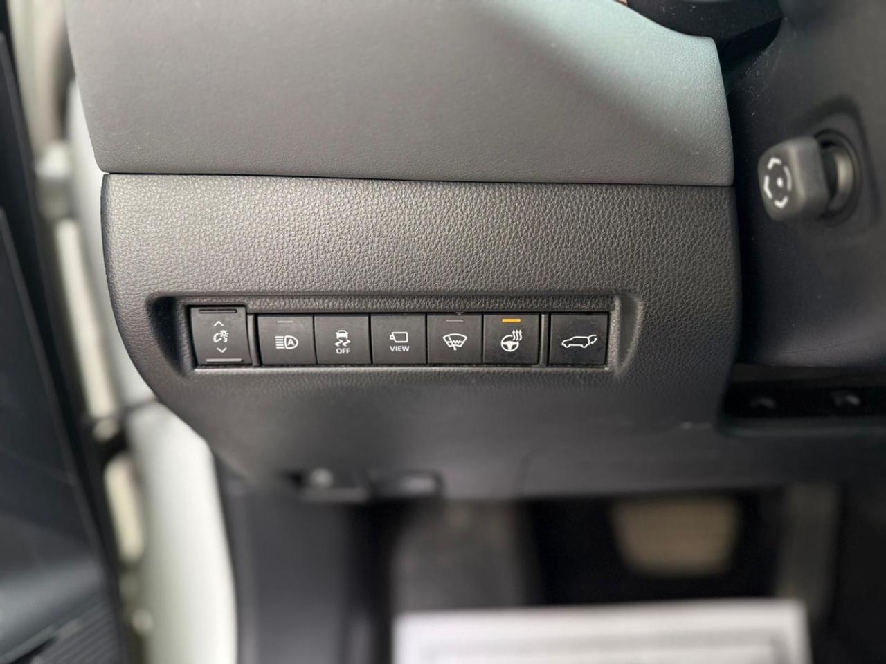 2021 Toyota Venza LIMITED Photo