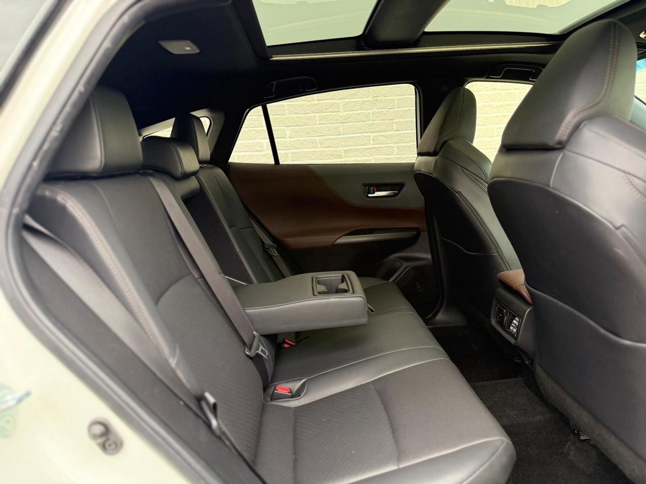2021 Toyota Venza LIMITED Photo
