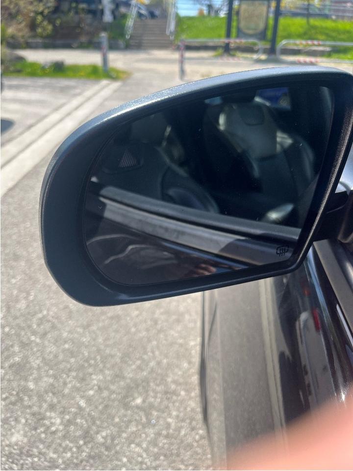 2017 Jeep Cherokee LIMITED V6  CERTIFIED LEATHER NAVI BLIND SPOT Photo