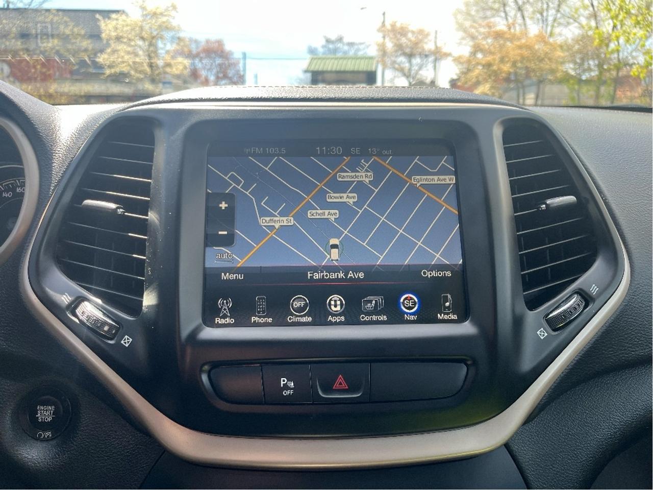 2017 Jeep Cherokee LIMITED V6  CERTIFIED LEATHER NAVI BLIND SPOT Photo