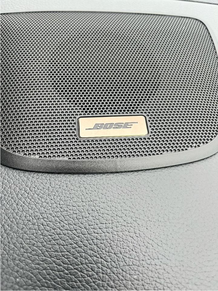 2016 Nissan Rogue SL CERTIFIED AWD LEATHER  BLIND SPOT 360 CAM Photo