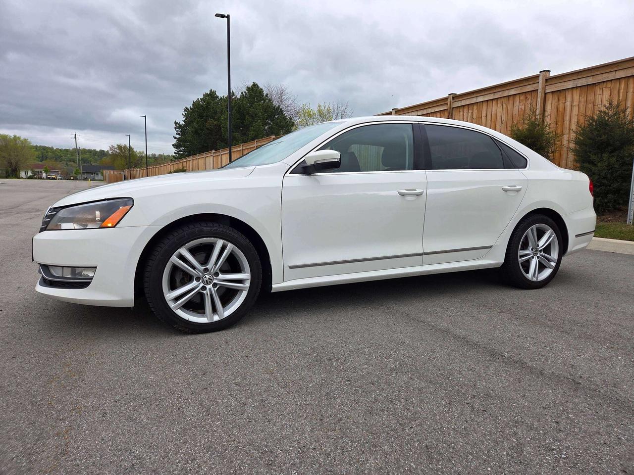2014 Volkswagen Passat HIGHLINE Photo