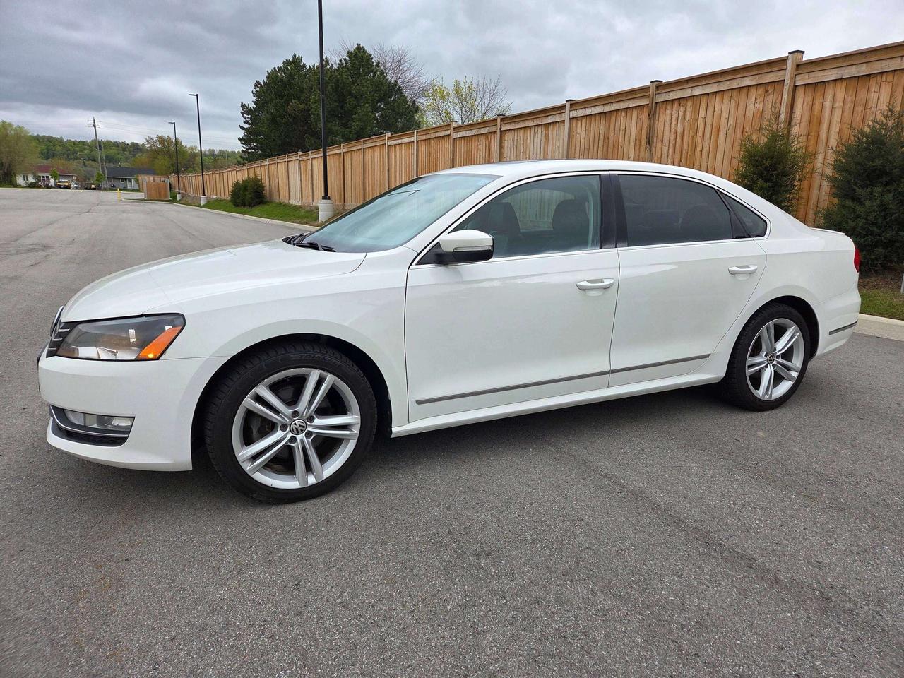 2014 Volkswagen Passat HIGHLINE Photo