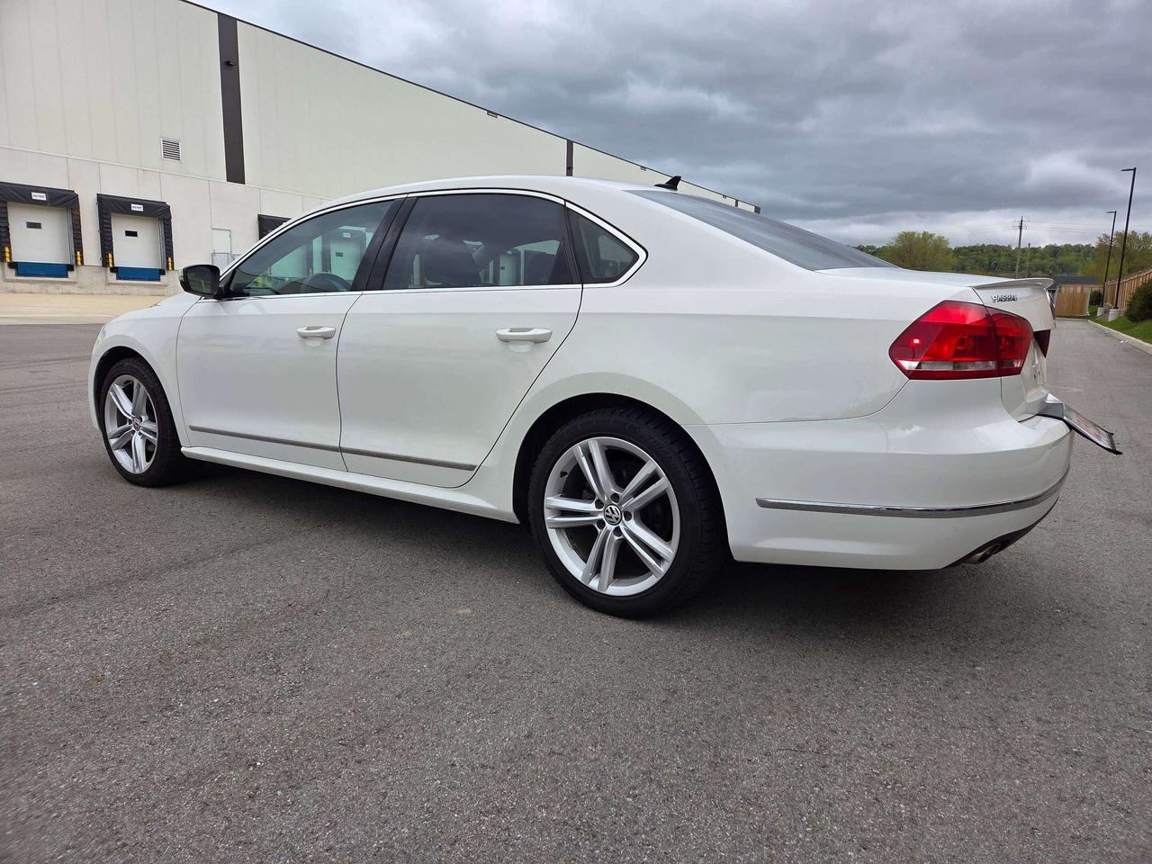 2014 Volkswagen Passat HIGHLINE Photo