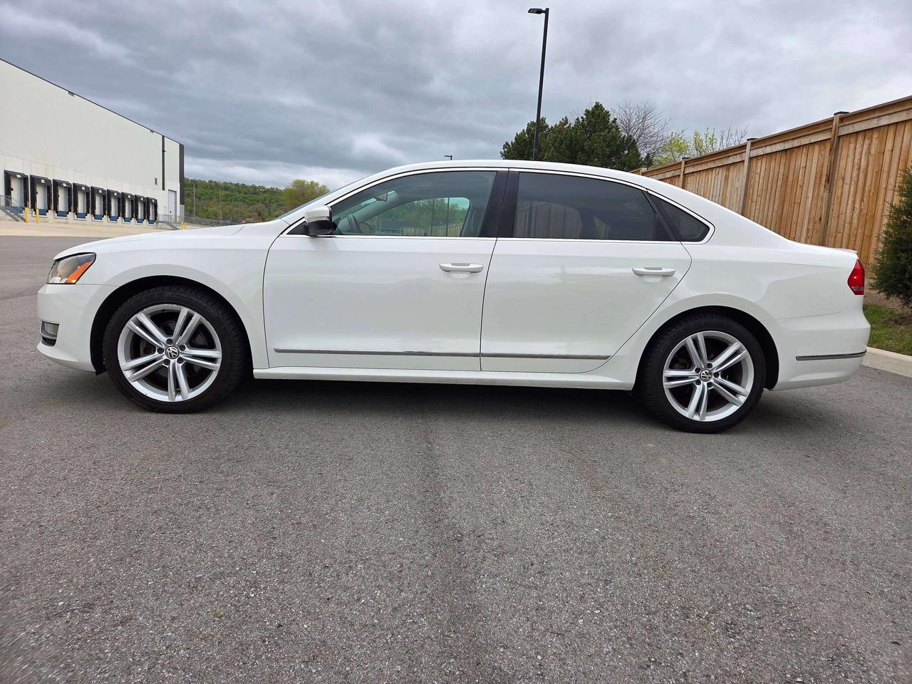 2014 Volkswagen Passat HIGHLINE Photo
