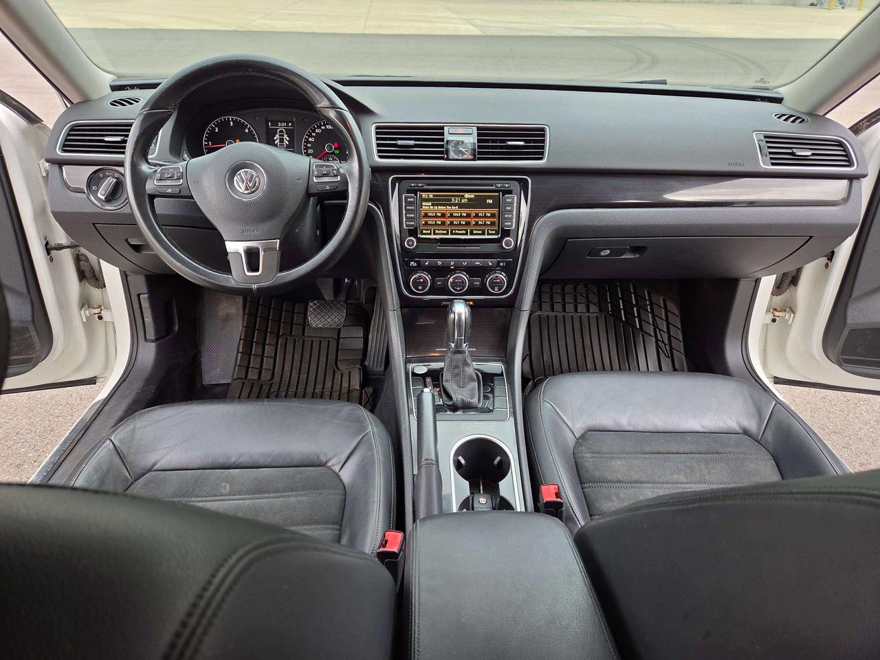 2014 Volkswagen Passat HIGHLINE Photo
