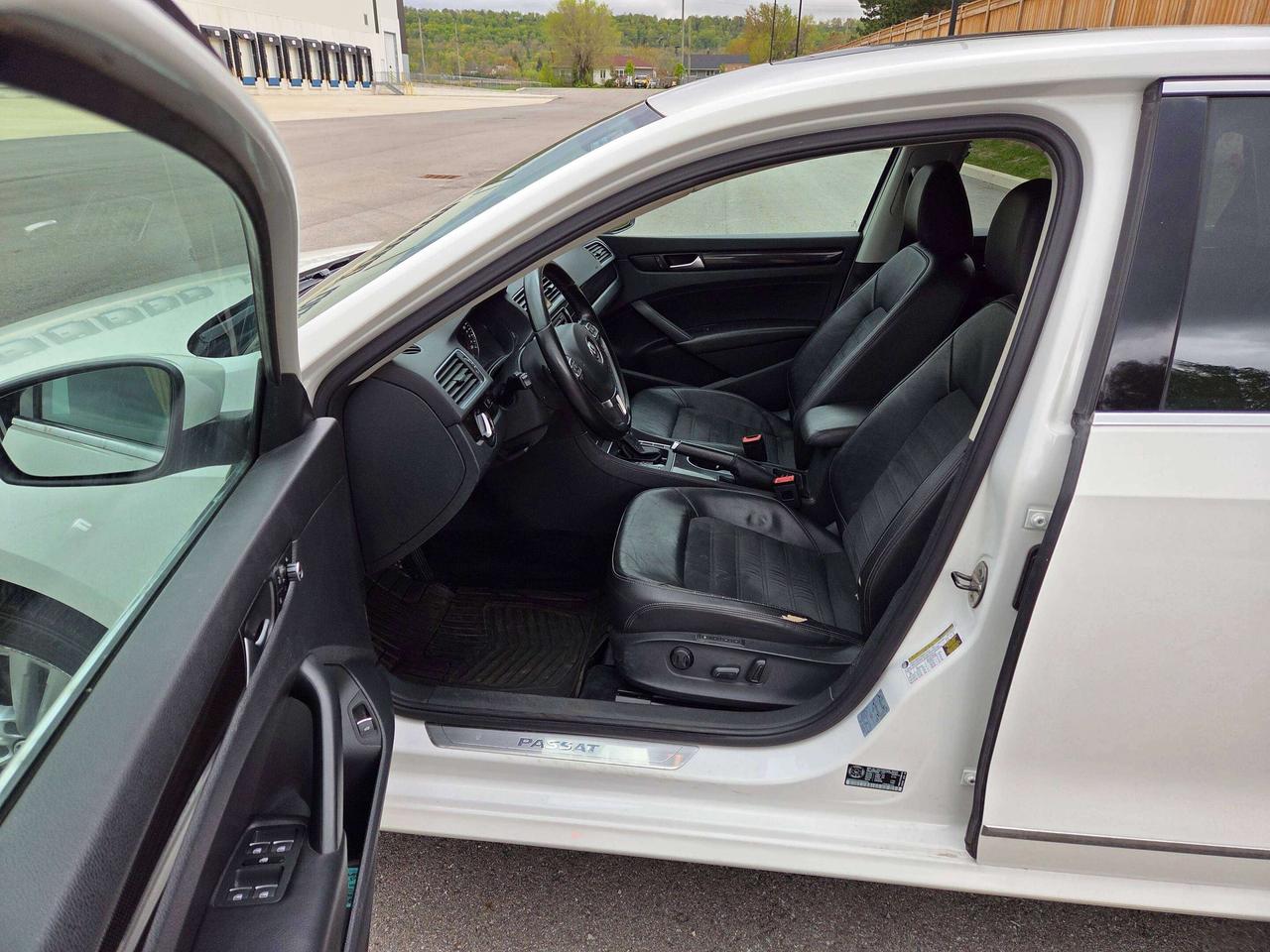 2014 Volkswagen Passat HIGHLINE Photo
