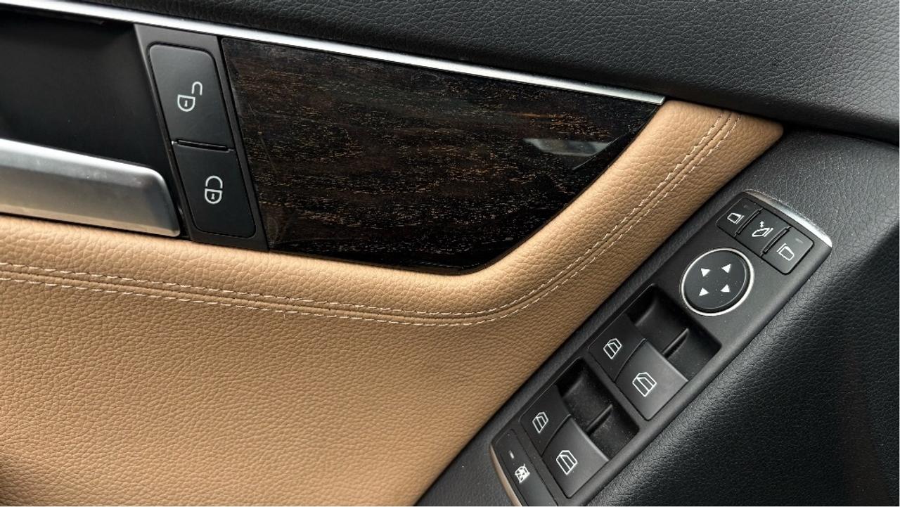 2013 Mercedes-Benz C-Class C 300 4MATIC Photo