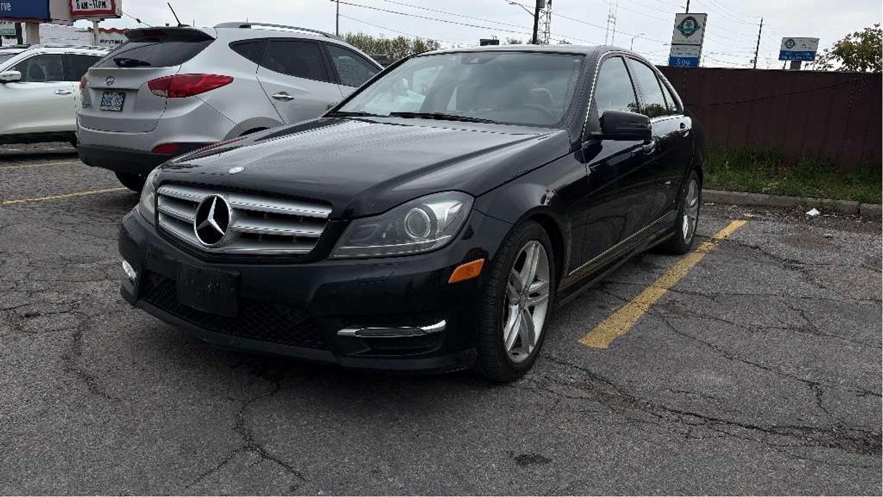 2013 Mercedes-Benz C-Class C 300 4MATIC Photo