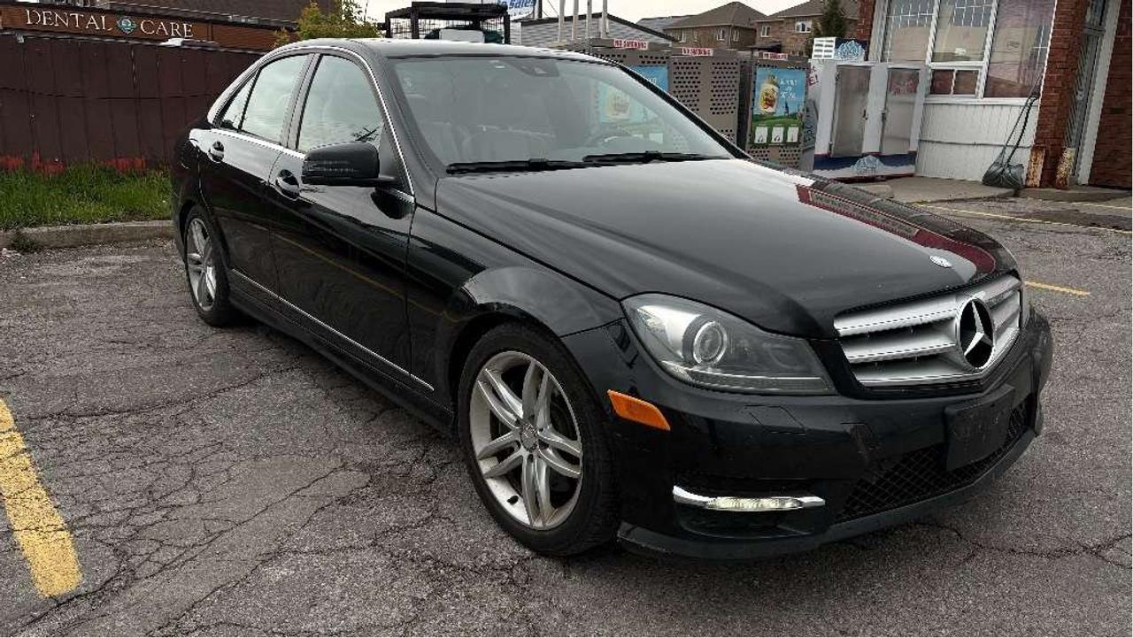 2013 Mercedes-Benz C-Class C 300 4MATIC Photo