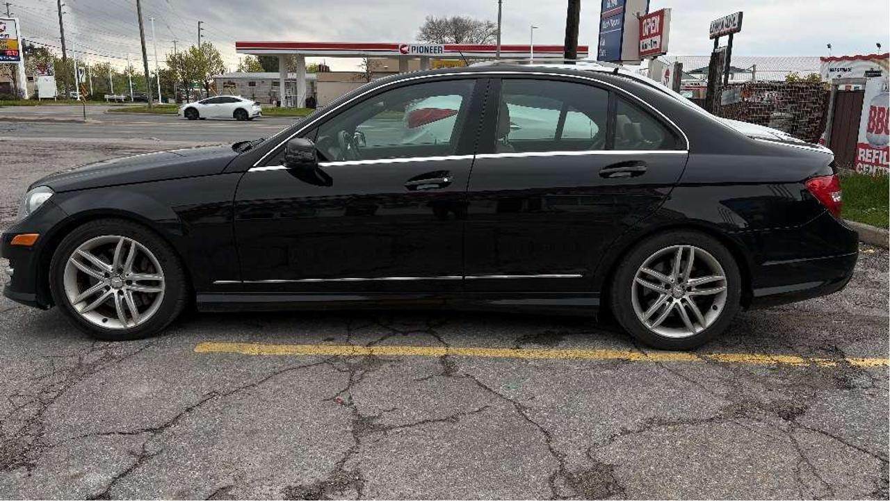 2013 Mercedes-Benz C-Class C 300 4MATIC Photo