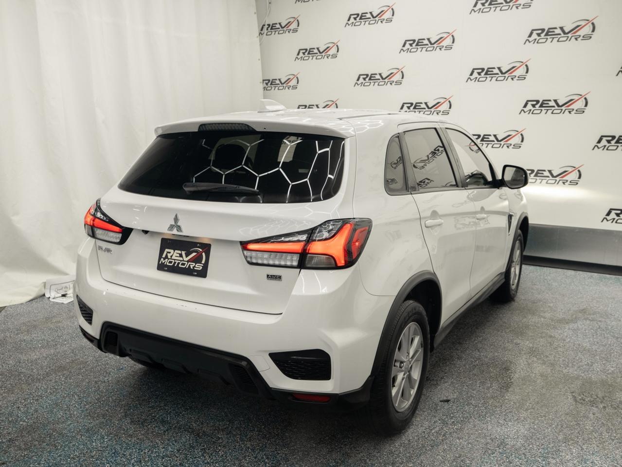 2021 Mitsubishi RVR SE Photo
