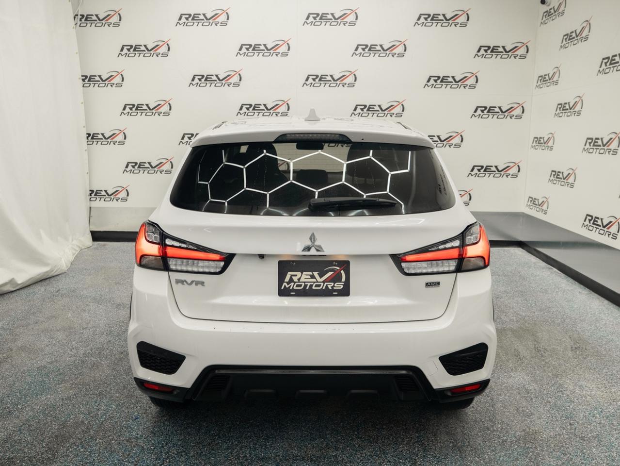 2021 Mitsubishi RVR SE Photo