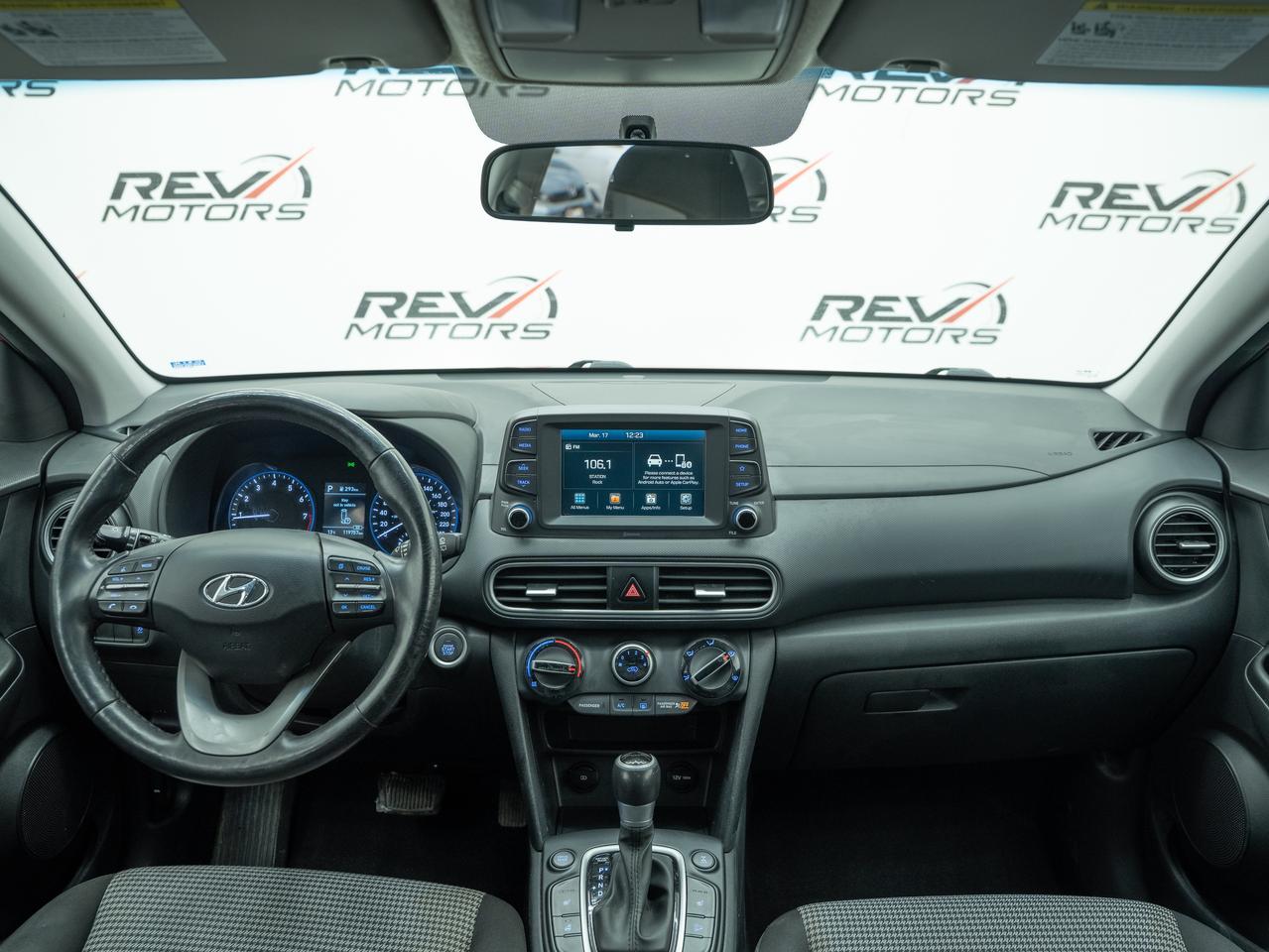 2021 Hyundai KONA SEL Photo
