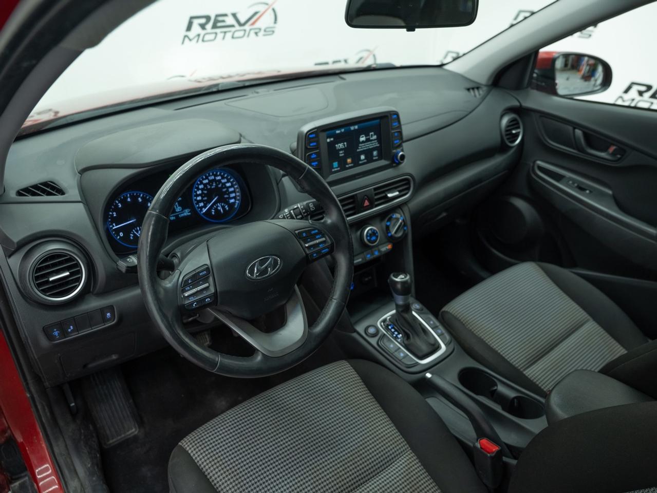 2021 Hyundai KONA SEL Photo