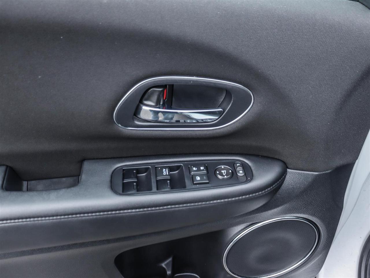 2016 Honda HR-V EX SUNROOF BACKUP CAM Photo
