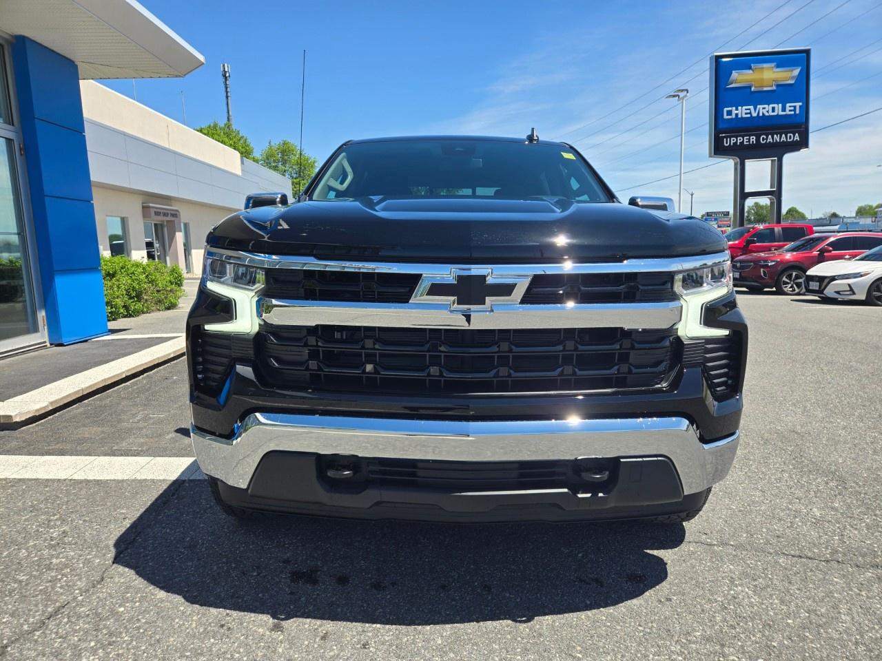 2026 Chevrolet Silverado 1500 Crew Cab Short Box 4-Wheel Drive LT Photo