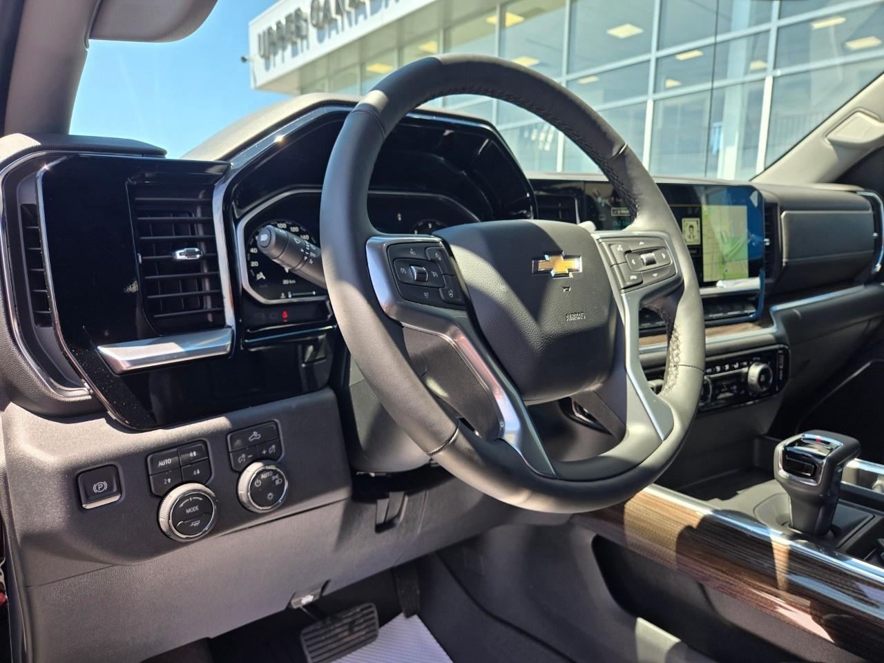 2026 Chevrolet Silverado 1500 Crew Cab Short Box 4-Wheel Drive LT Photo