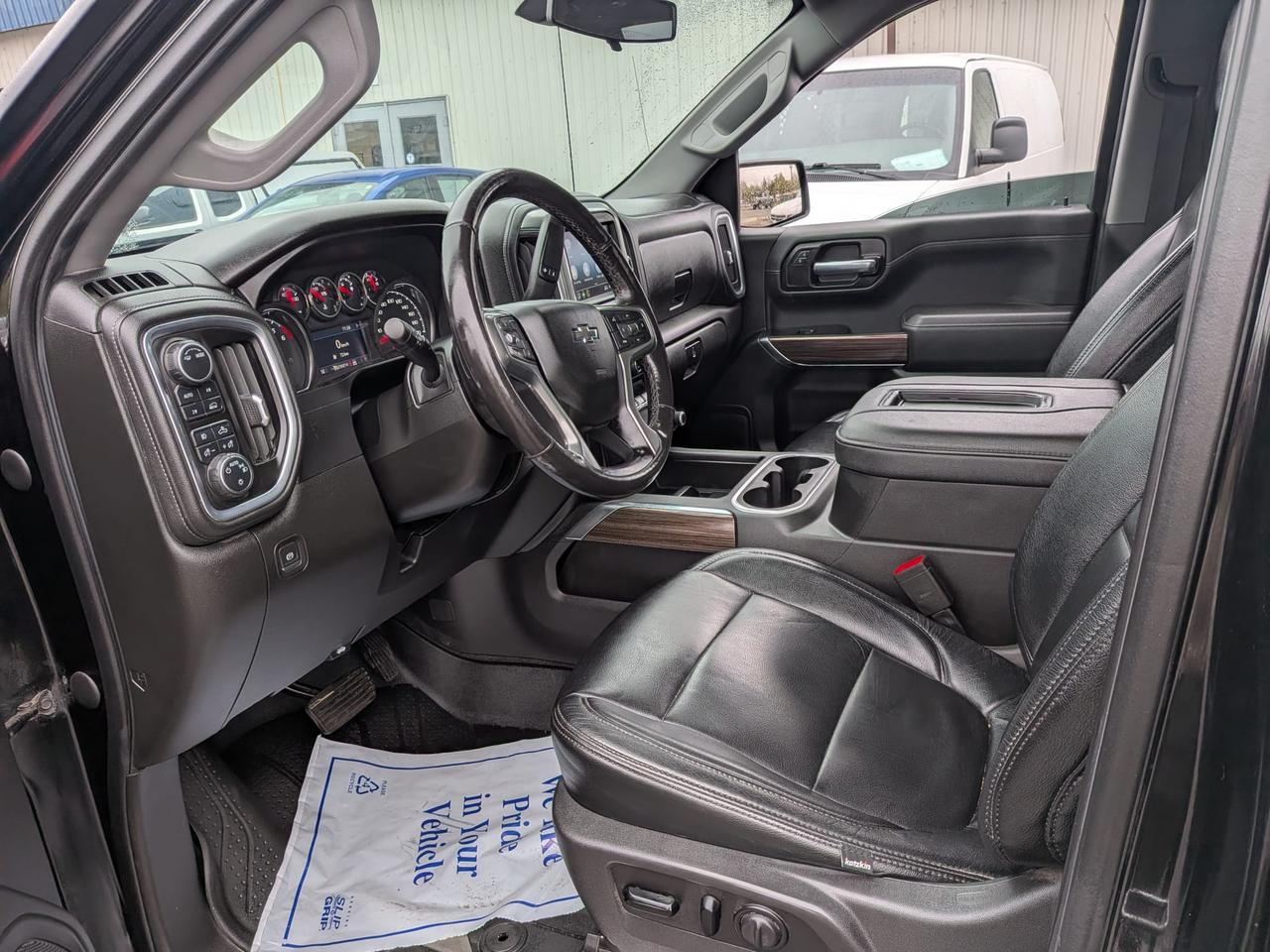 2021 Chevrolet Silverado 1500 RST Photo