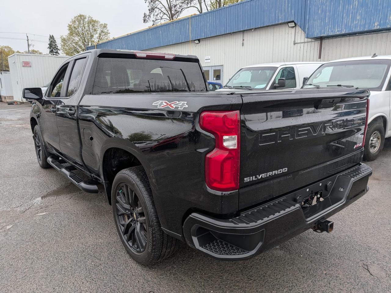 2021 Chevrolet Silverado 1500 RST Photo3