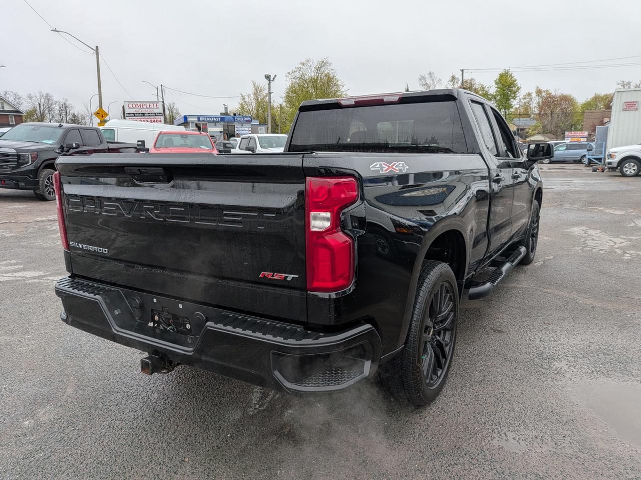 2021 Chevrolet Silverado 1500 RST Photo4